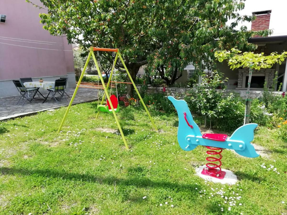 Apartmani Vesna Buje Extérieur photo