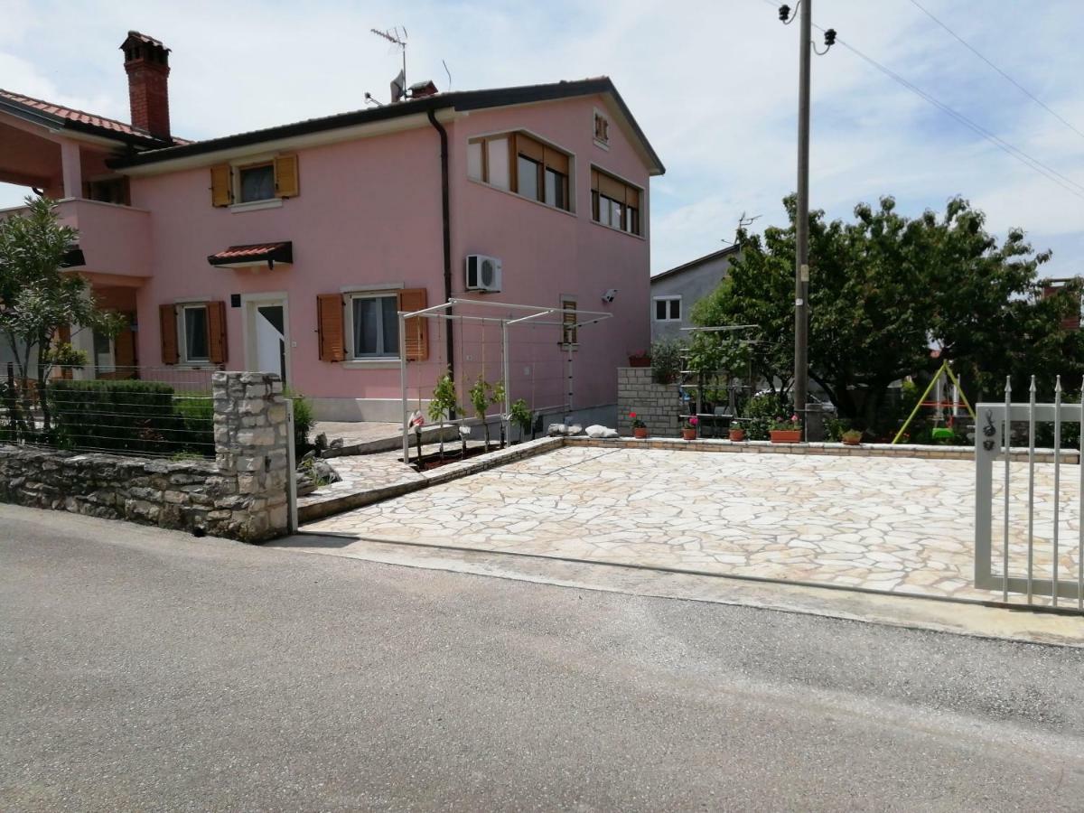 Apartmani Vesna Buje Extérieur photo