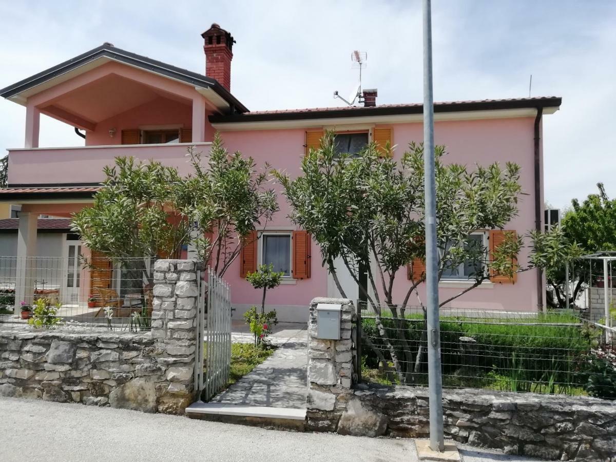 Apartmani Vesna Buje Extérieur photo